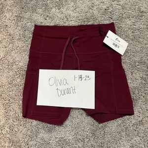 ZYIA Maroon Pocket Drawstring Luxe Hustle Shorts - 4” - M